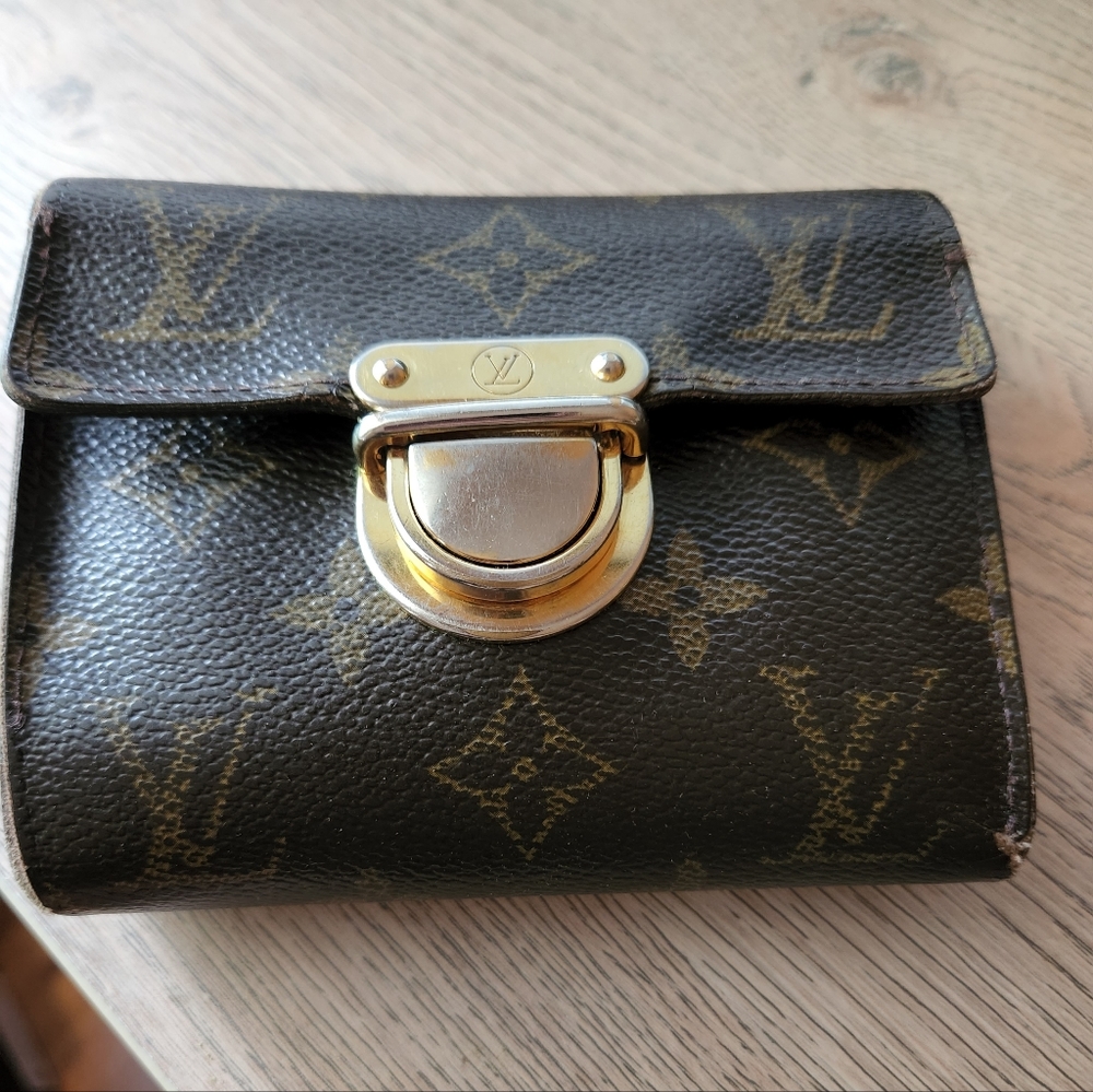 Louis Vuitton Wallet